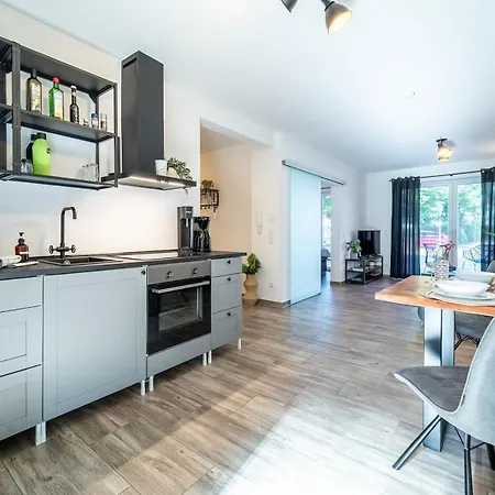 Select-home 2 - Netflix - Kaffee&tee - Parkplatz - Viele Extras アパート