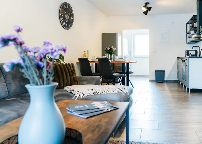 Select-home 2 - Netflix - Kaffee&tee - Parkplatz - Viele Extras *