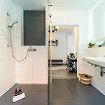 Select-home 2 - Netflix - Kaffee&tee - Parkplatz - Viele Extras Брук-ин-дер-Оберпфальц