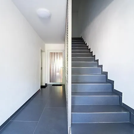 Select-home 2 - Netflix - Kaffee&tee - Parkplatz - Viele Extras *